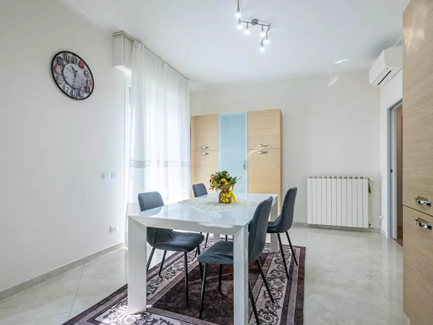 Immagine 9 di Appartamento in vendita  a Cascina