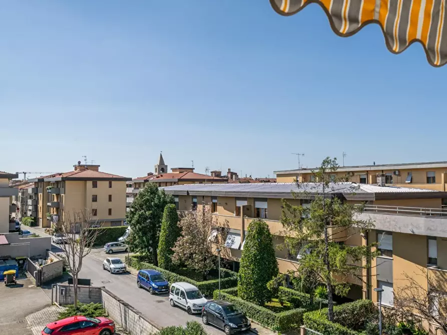 Immagine 29 di Appartamento in vendita  a Cascina