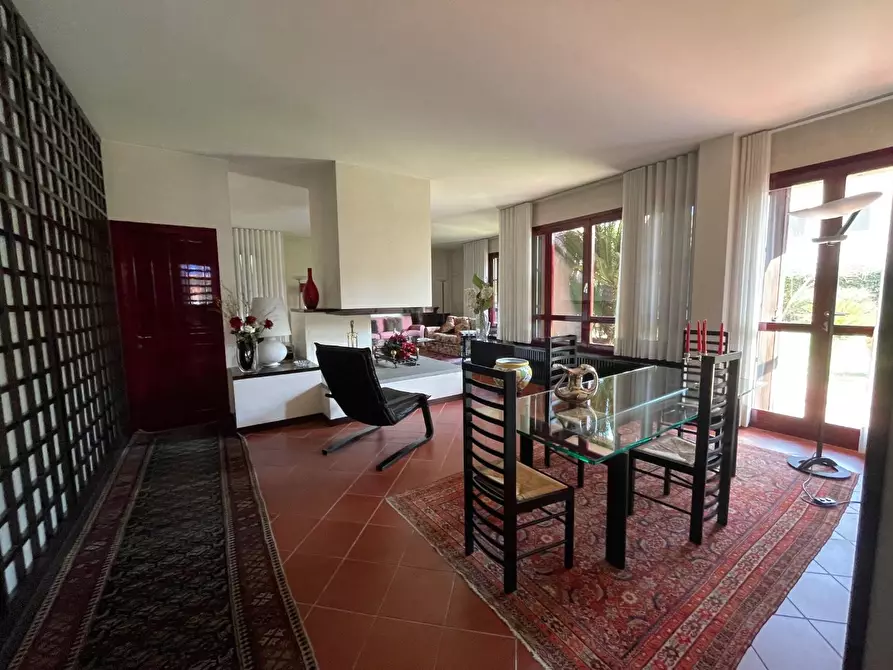 Immagine 2 di Villa in vendita  a Santa Croce Sull'arno