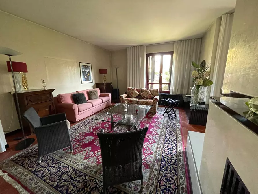 Immagine 5 di Villa in vendita  a Santa Croce Sull'arno