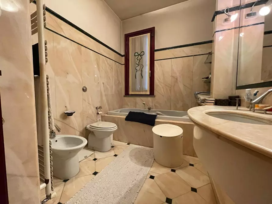 Immagine 35 di Villa in vendita  a Santa Croce Sull'arno