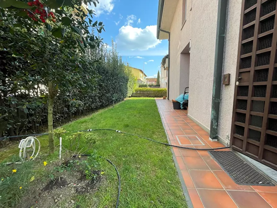 Immagine 45 di Villa in vendita  a Santa Croce Sull'arno