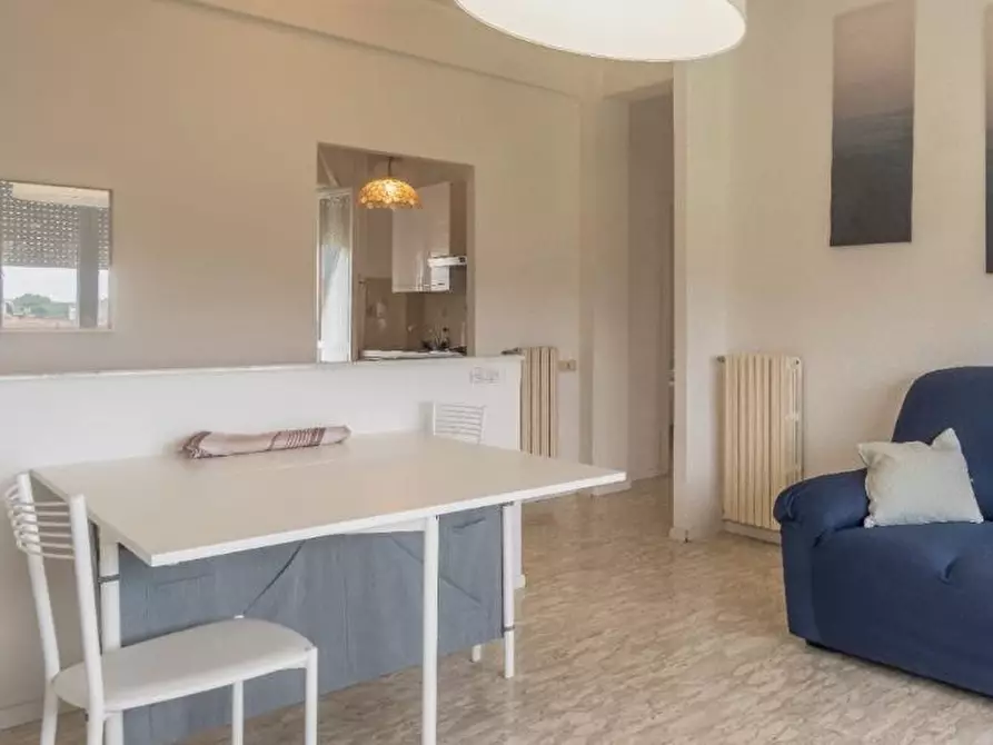 Immagine 8 di Appartamento in affitto  a Massa