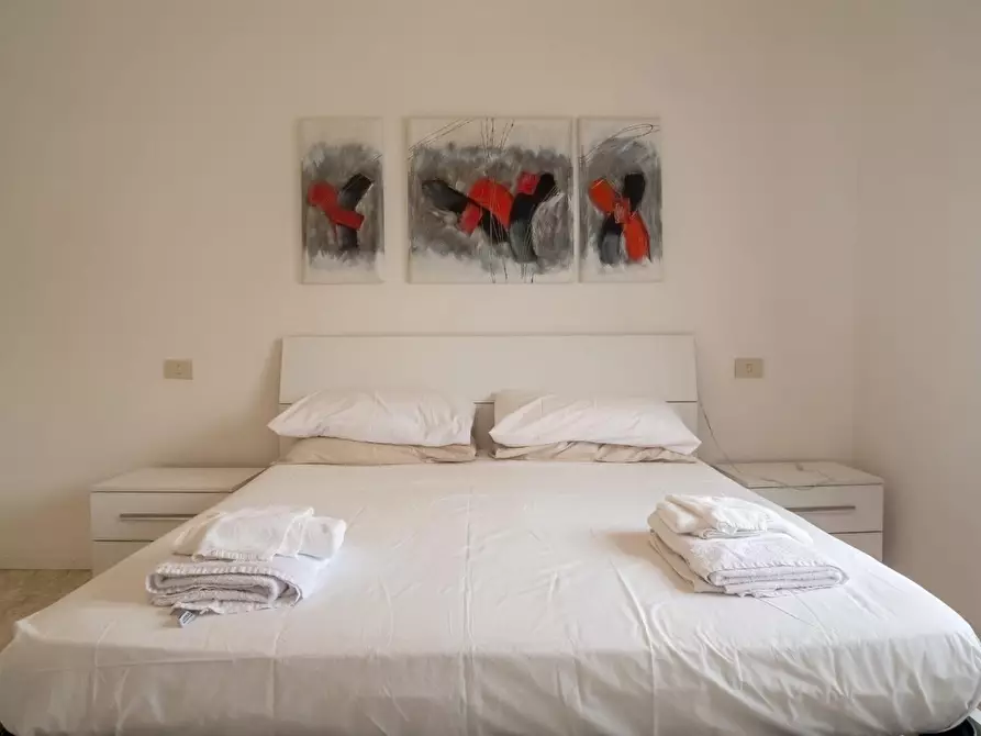 Immagine 5 di Appartamento in affitto  a Massa