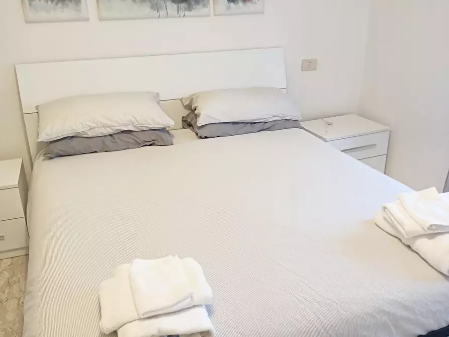 Immagine 9 di Appartamento in affitto  a Massa