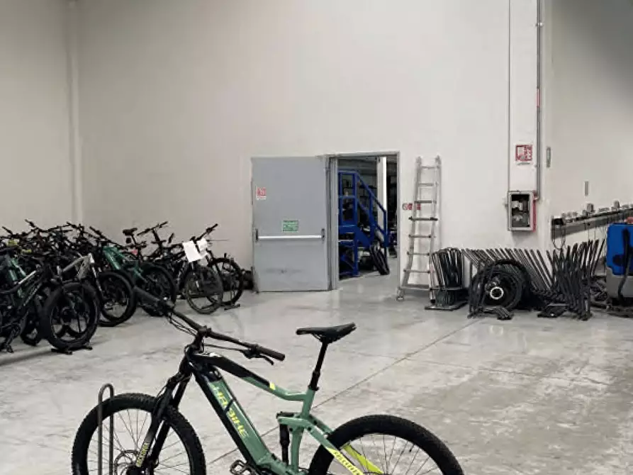 Immagine 60 di Capannone industriale in vendita  a Cereseto
