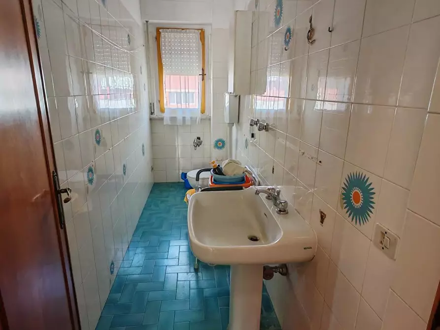 Immagine 7 di Appartamento in vendita  a Carrara