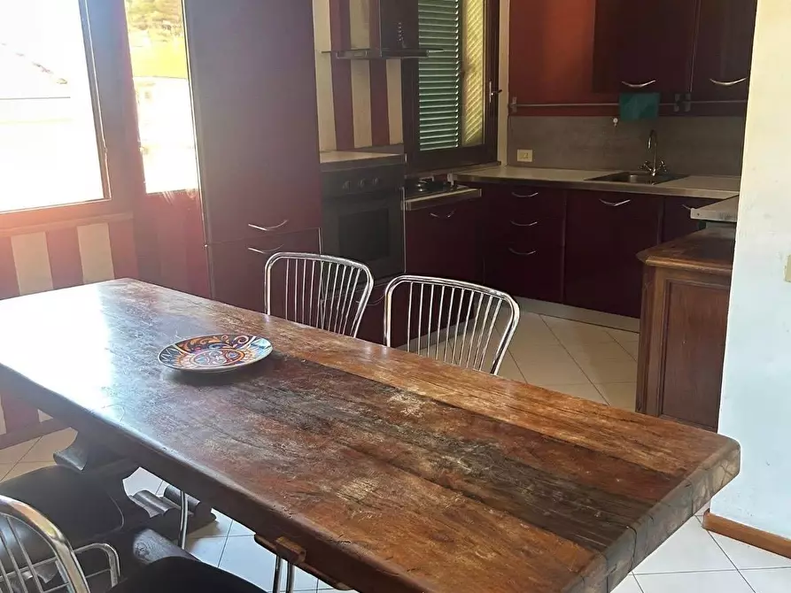 Immagine 1 di Appartamento in affitto  a Ameglia