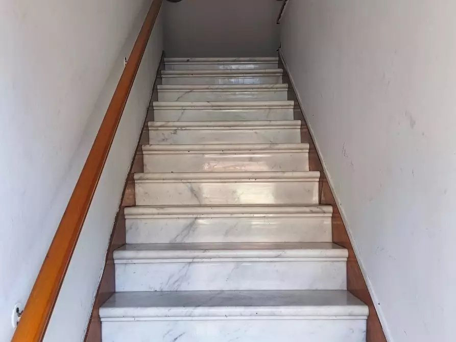 Immagine 39 di Appartamento in affitto  a Ameglia