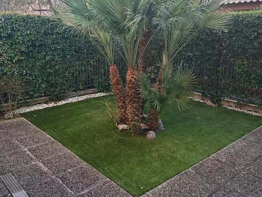 Immagine 15 di Villetta a schiera in vendita  a Ortonovo