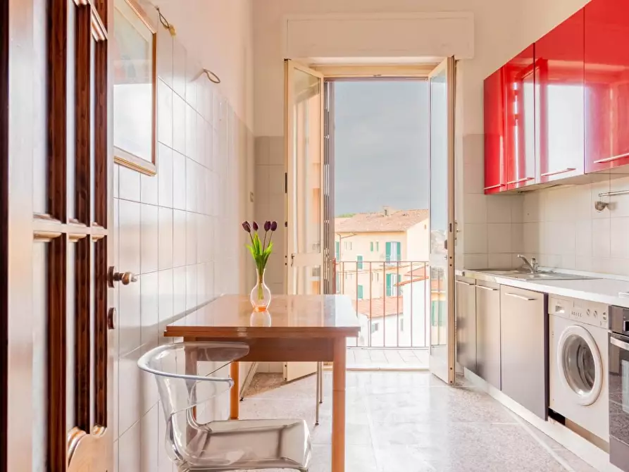 Immagine 1 di Appartamento in vendita  a Pisa