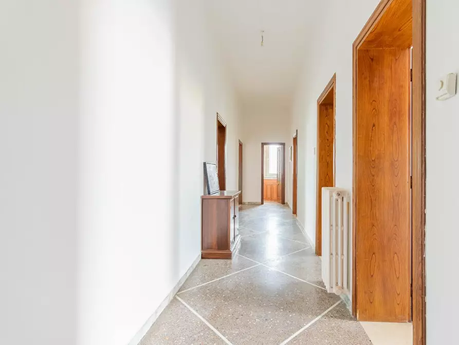 Immagine 5 di Appartamento in vendita  a Pisa