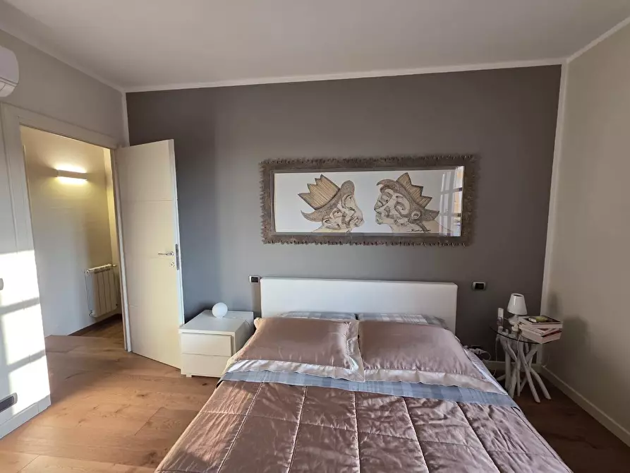 Immagine 15 di Villetta a schiera in vendita  a Camaiore