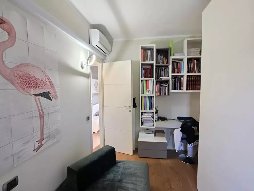 Immagine 17 di Villetta a schiera in vendita  a Camaiore