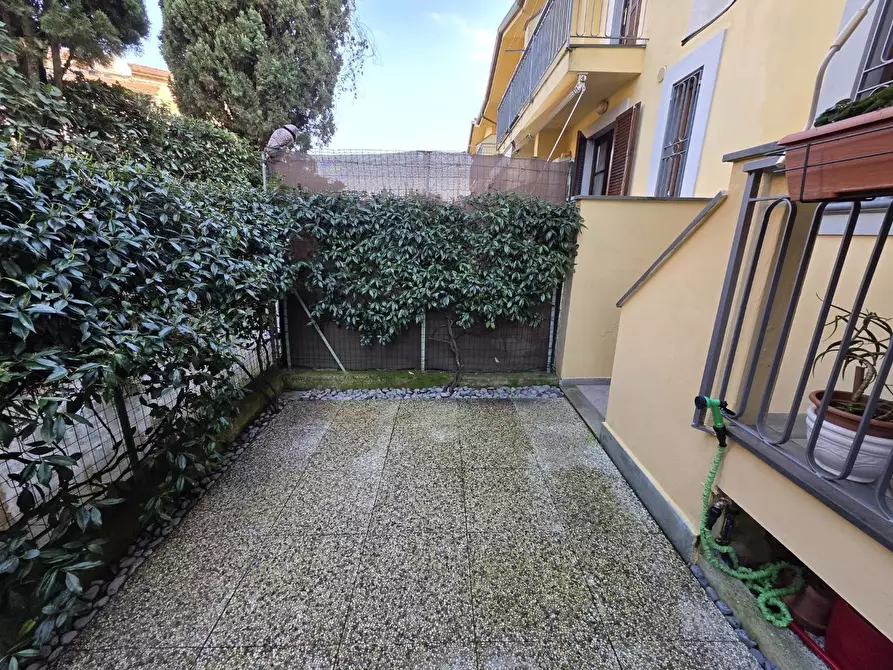 Immagine 46 di Villetta a schiera in vendita  a Camaiore