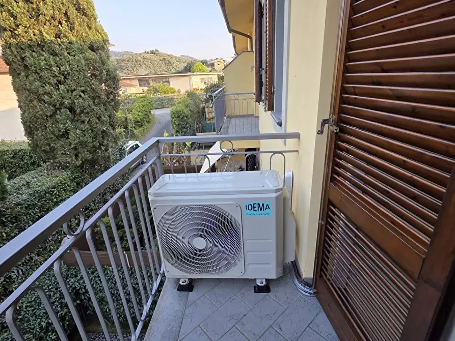 Immagine 51 di Villetta a schiera in vendita  a Camaiore