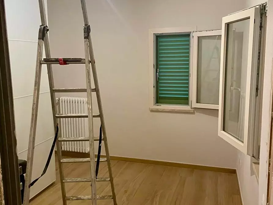 Immagine 4 di Appartamento in vendita  a Massa