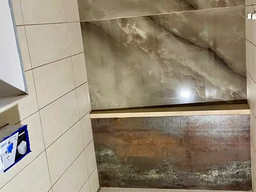 Immagine 5 di Appartamento in vendita  a Massa