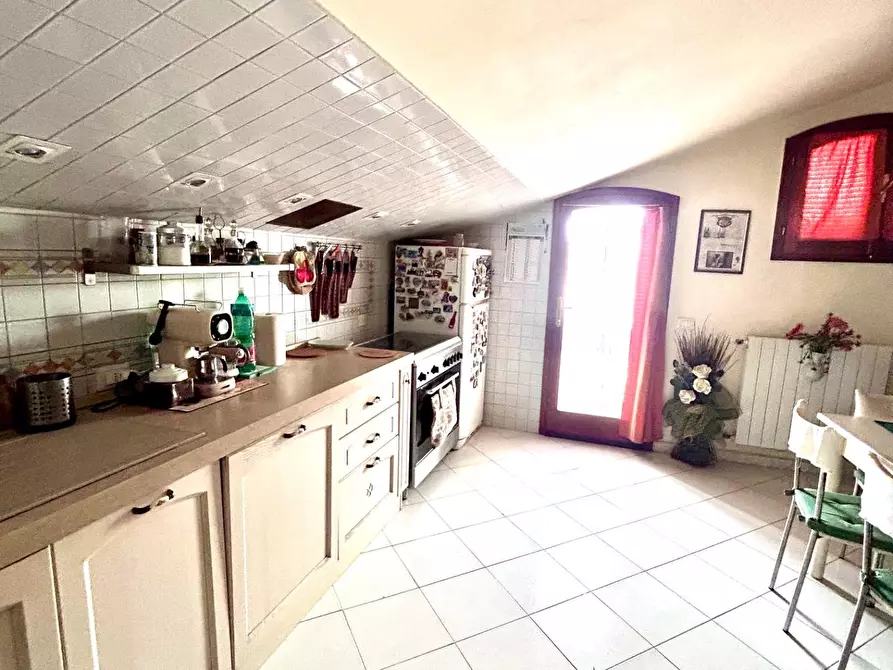 Immagine 3 di Mansarda in vendita  a Pisa