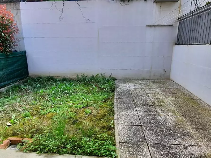 Immagine 11 di Appartamento in vendita  a Montopoli In Val D'arno