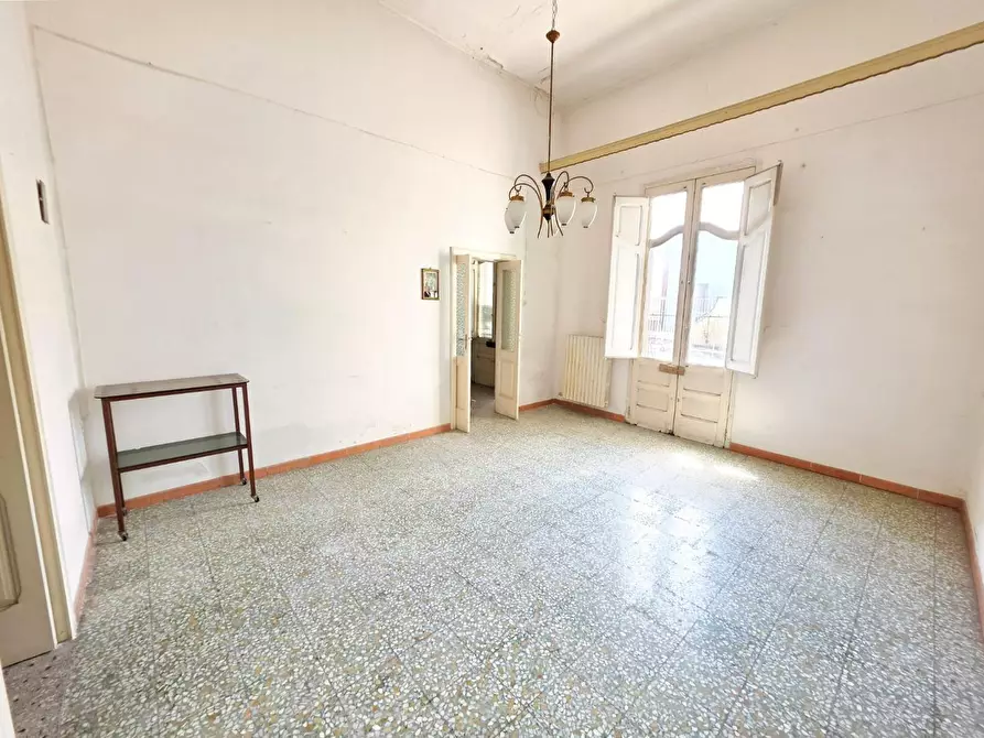 Immagine 1 di Casa indipendente in vendita  a Veglie