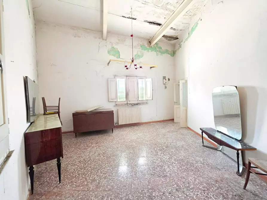 Immagine 8 di Casa indipendente in vendita  a Veglie