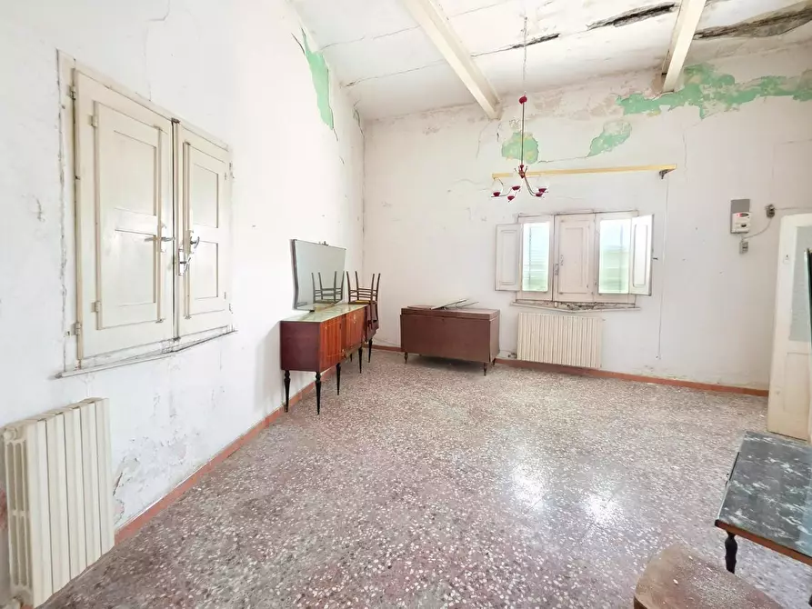 Immagine 7 di Casa indipendente in vendita  a Veglie