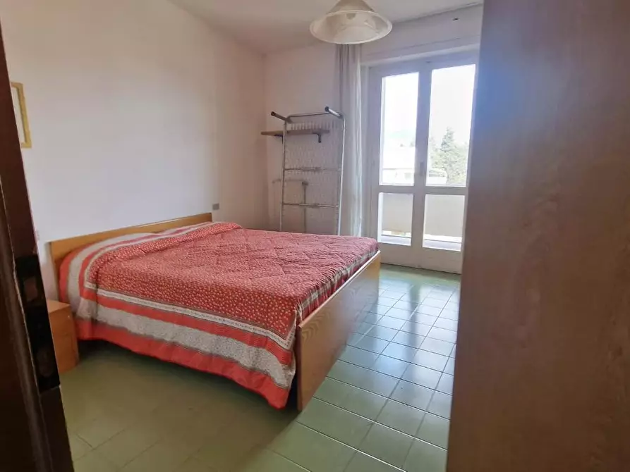 Immagine 17 di Appartamento in vendita  a Carrara