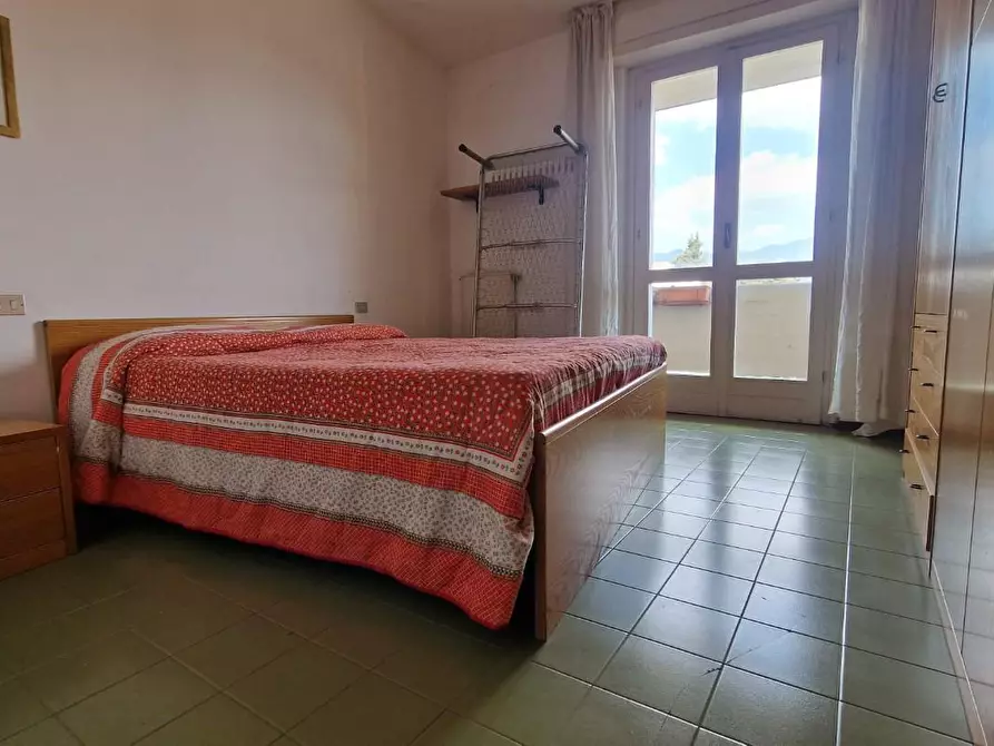 Immagine 8 di Appartamento in vendita  a Carrara