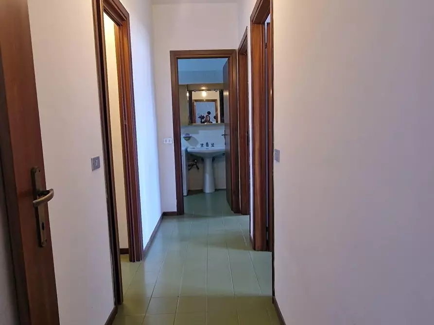 Immagine 24 di Appartamento in vendita  a Carrara