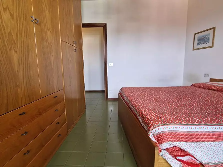 Immagine 14 di Appartamento in vendita  a Carrara