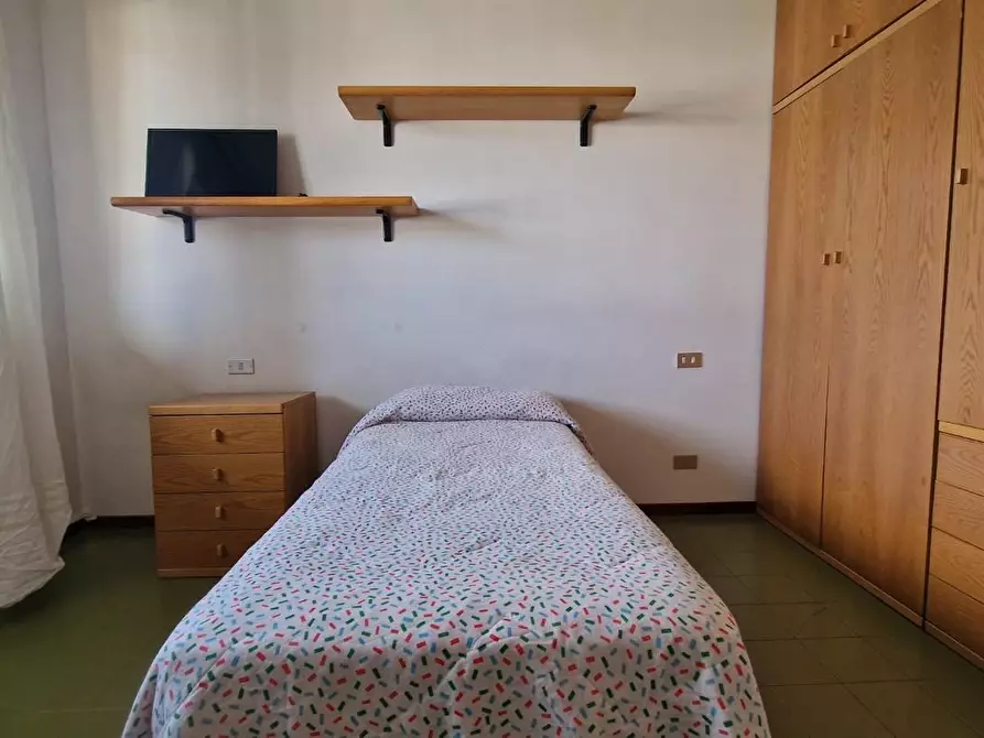 Immagine 21 di Appartamento in vendita  a Carrara