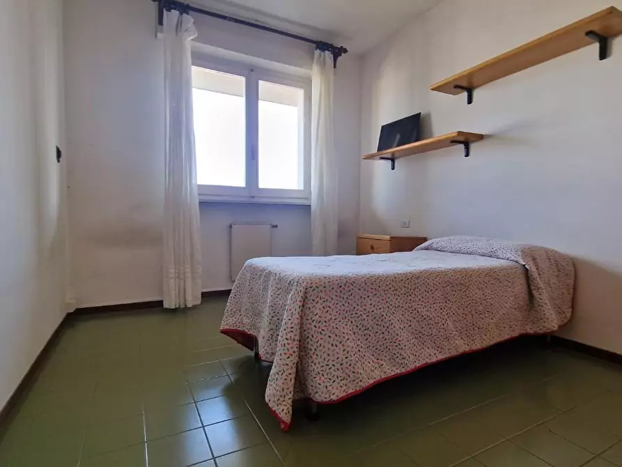 Immagine 7 di Appartamento in vendita  a Carrara