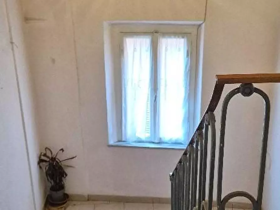 Immagine 13 di Palazzo in vendita  a Calci