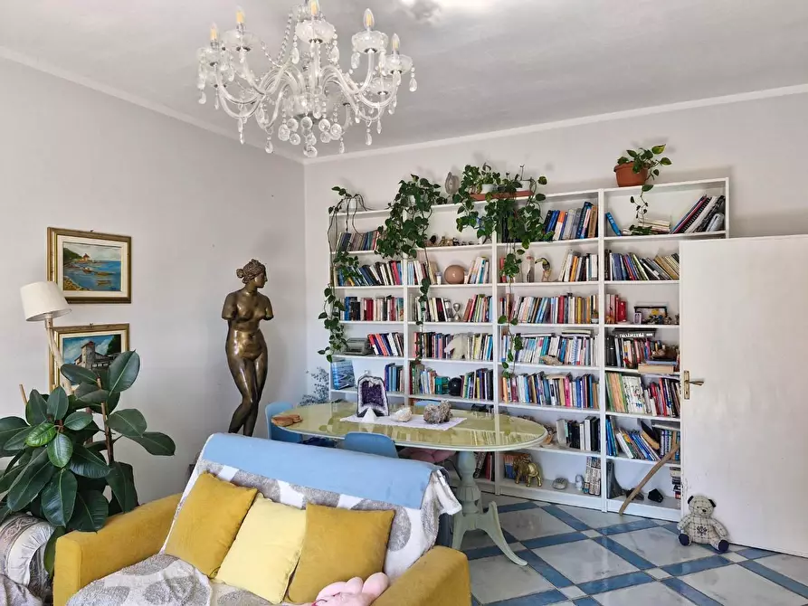 Immagine 5 di Appartamento in vendita  a Piombino