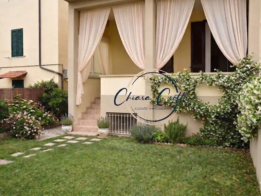 Immagine 4 di Casa bifamiliare in vendita  a San Vincenzo