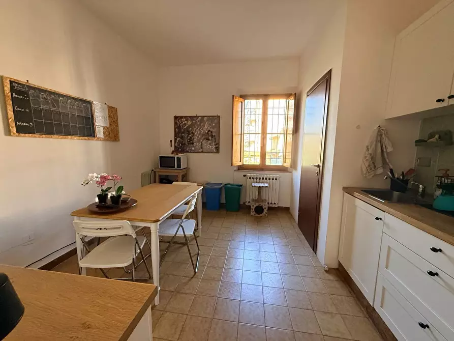 Immagine 5 di Appartamento in vendita  a Pisa