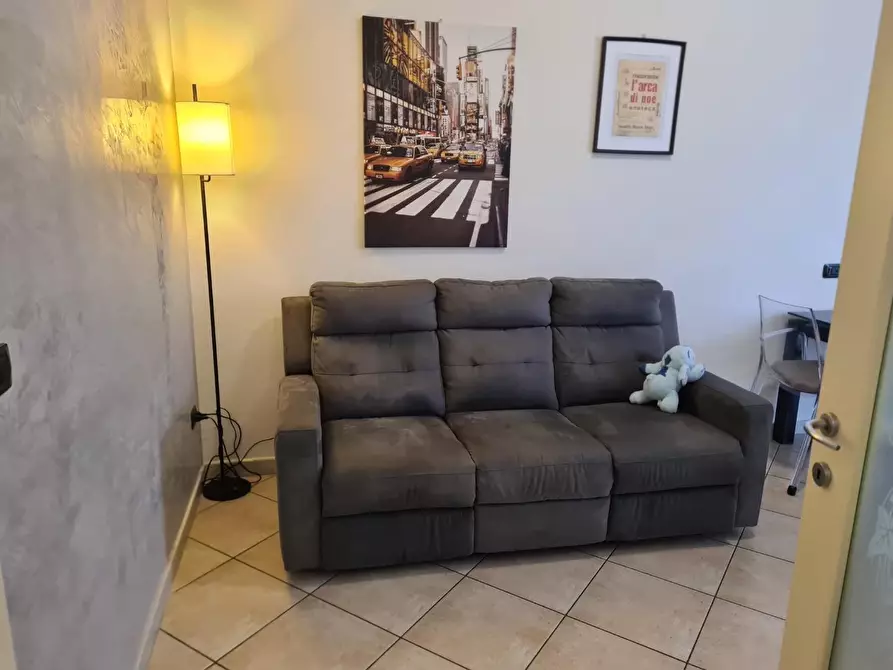 Immagine 2 di Casa semindipendente in vendita  a Viareggio