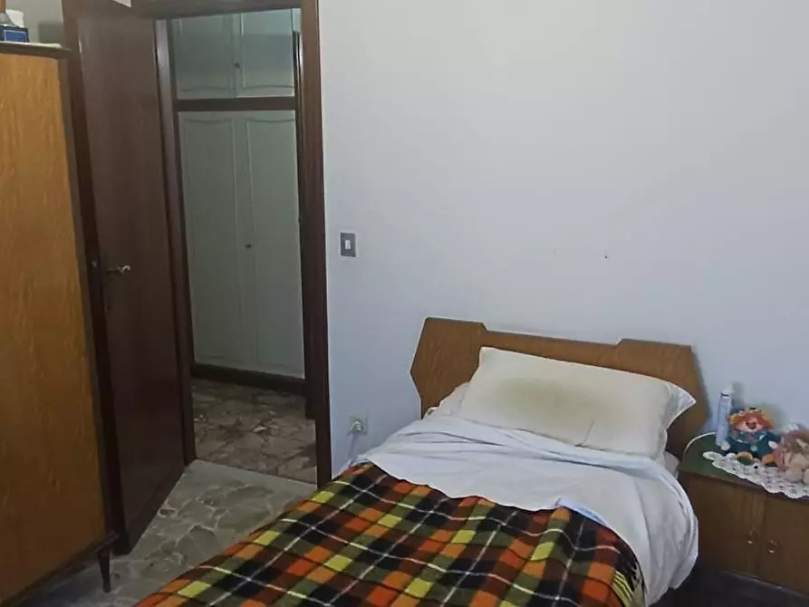 Immagine 38 di Villa in vendita  a Cascina