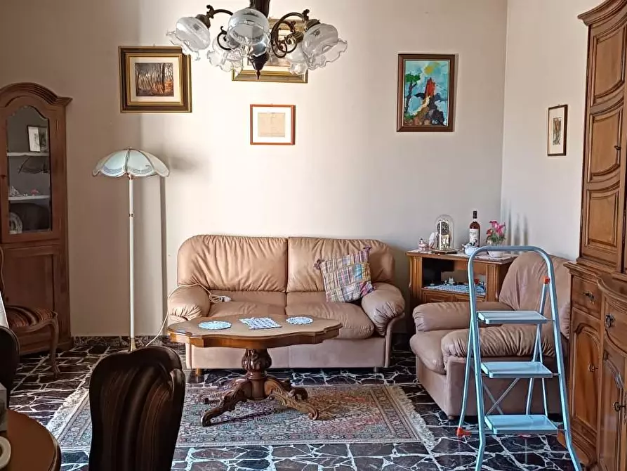 Immagine 34 di Villa in vendita  a Cascina