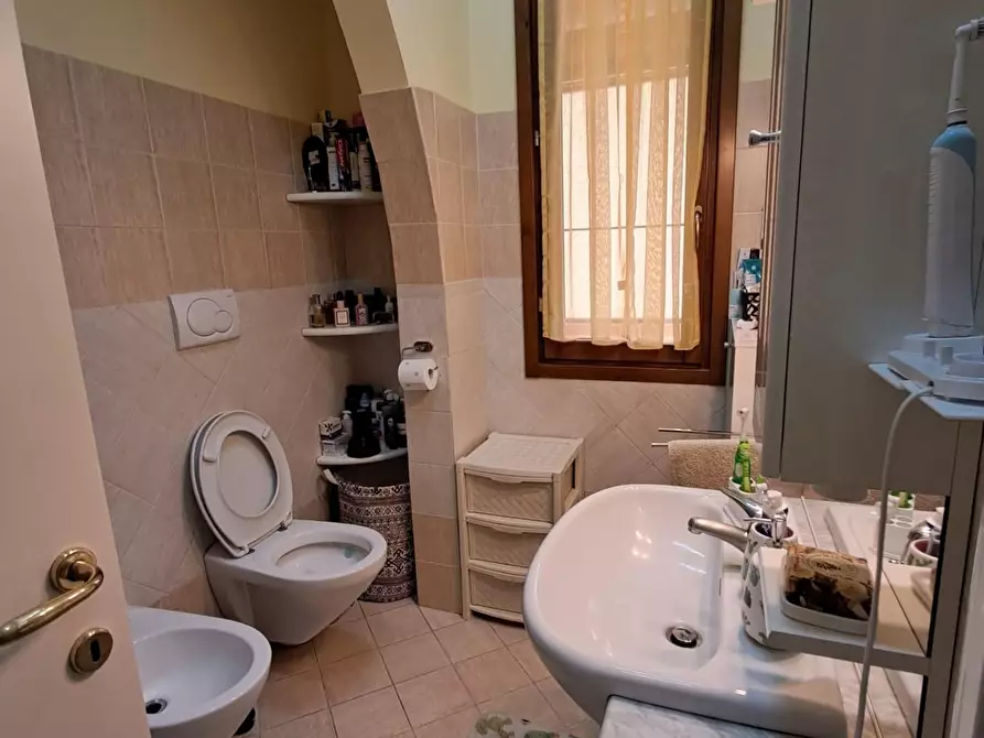 Immagine 9 di Appartamento in vendita  a Santa Maria A Monte