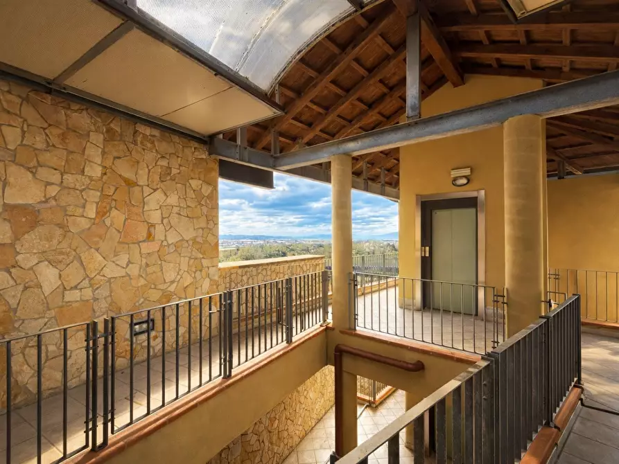 Immagine 11 di Appartamento in vendita  a Calcinaia