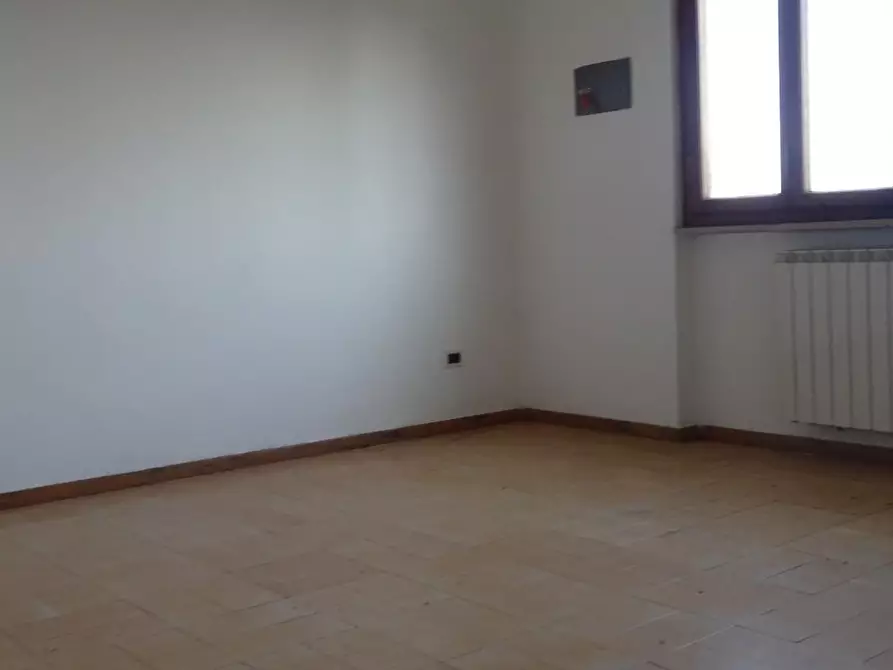 Immagine 31 di Casa bifamiliare in vendita  a Pisa