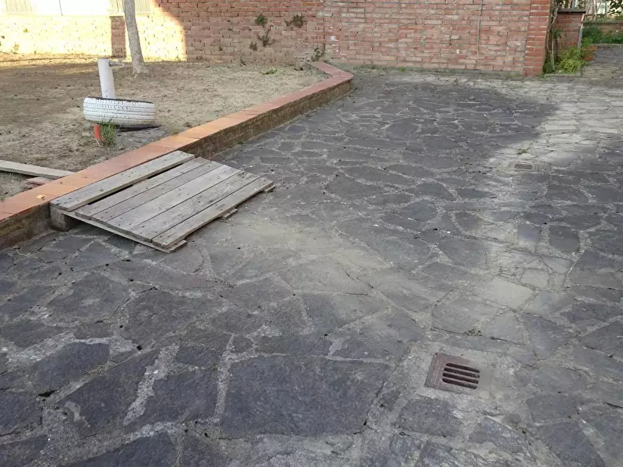 Immagine 13 di Casa bifamiliare in vendita  a Pisa