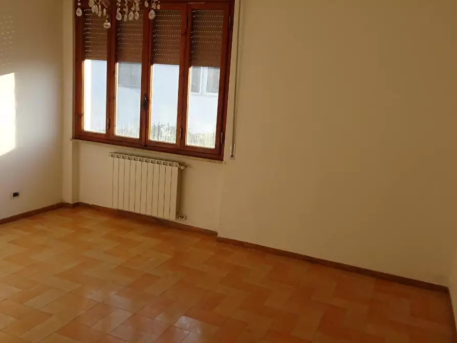 Immagine 37 di Casa bifamiliare in vendita  a Pisa