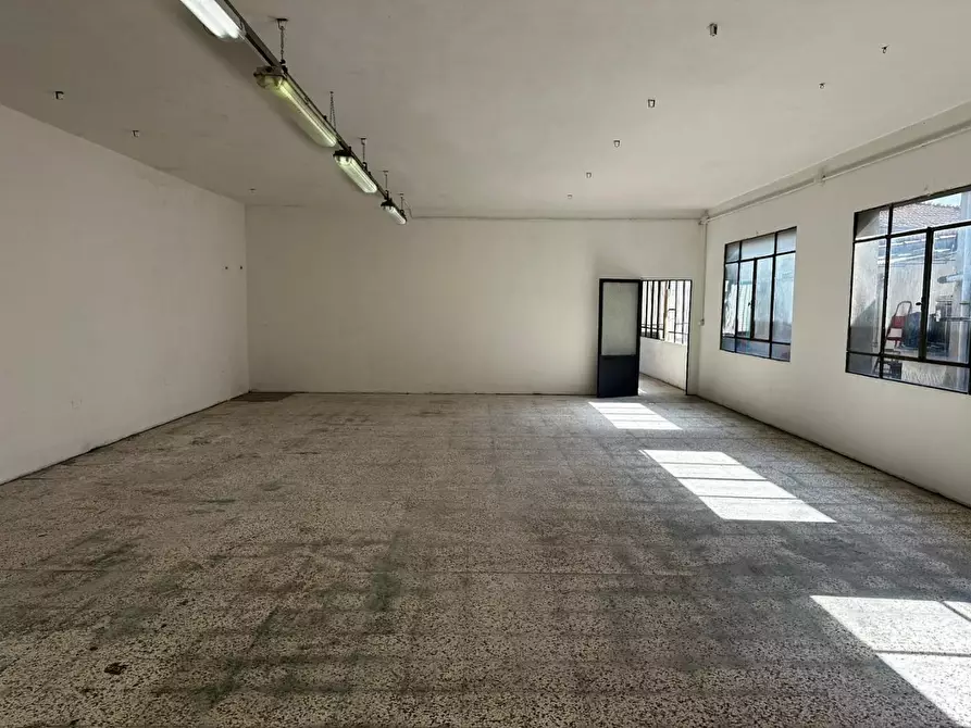 Immagine 6 di Magazzino in vendita  a Castelfranco Di Sotto