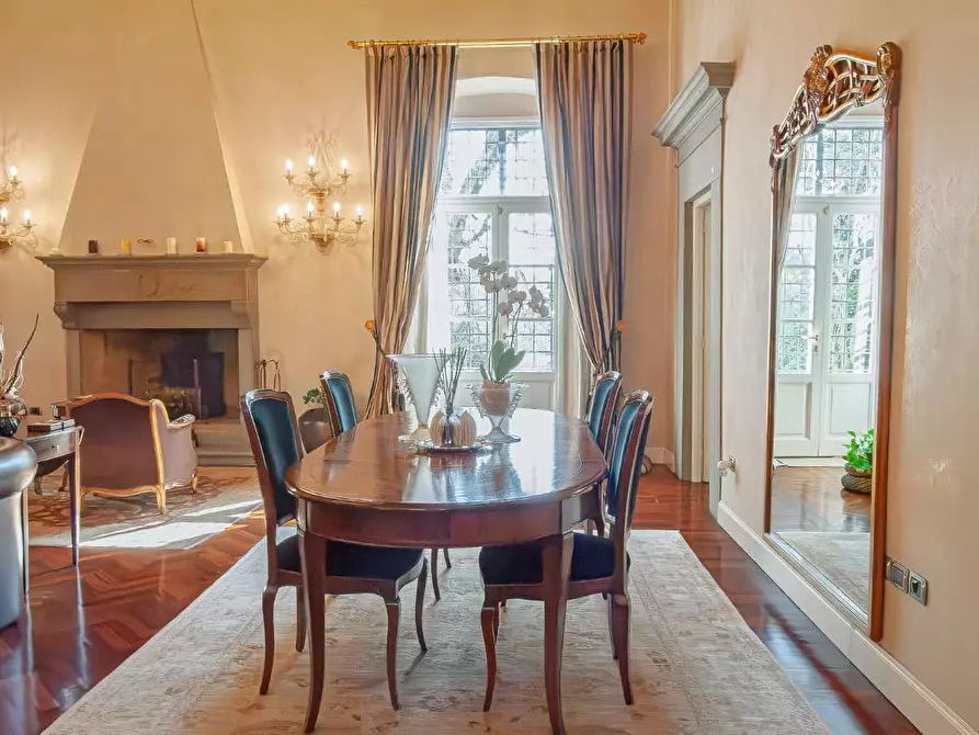 Immagine 3 di Appartamento in vendita  a Lastra A Signa