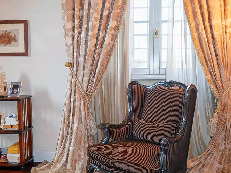 Immagine 19 di Appartamento in vendita  a Lastra A Signa