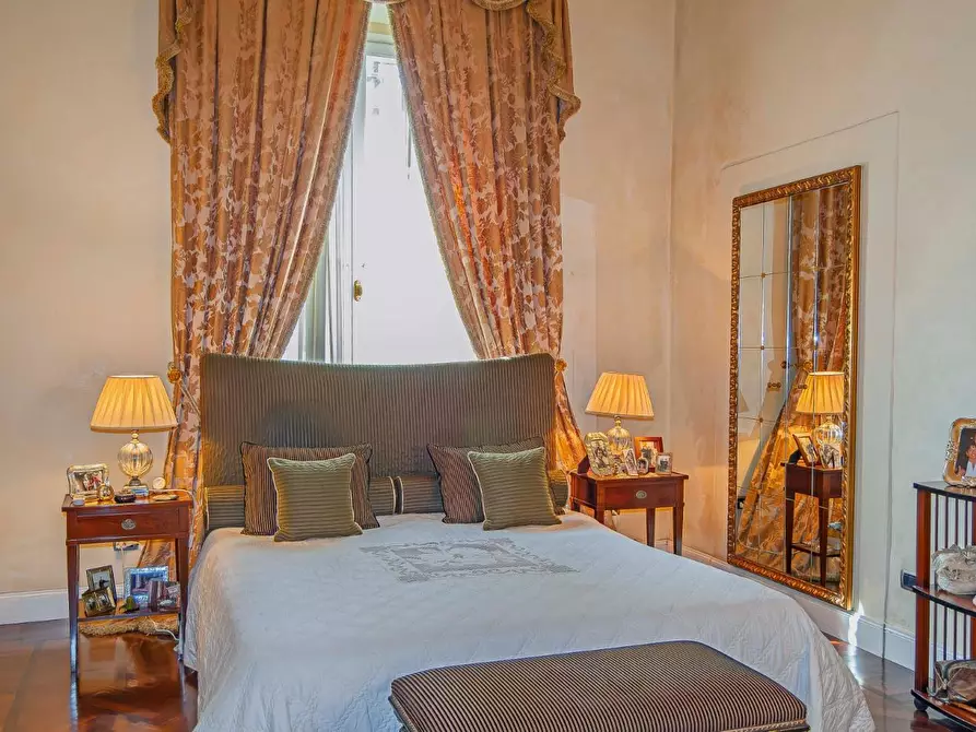 Immagine 7 di Appartamento in vendita  a Lastra A Signa