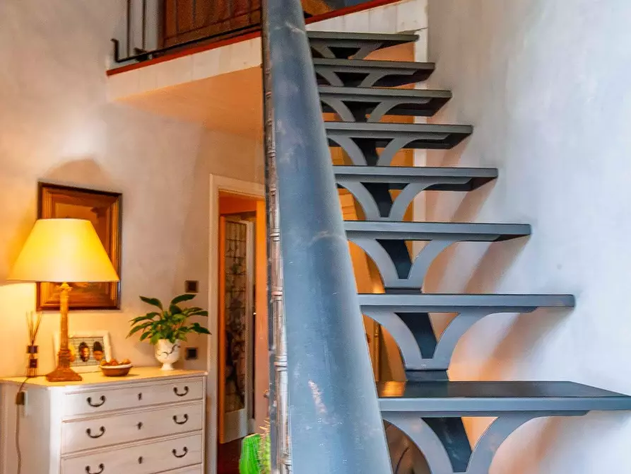 Immagine 18 di Appartamento in vendita  a Lastra A Signa